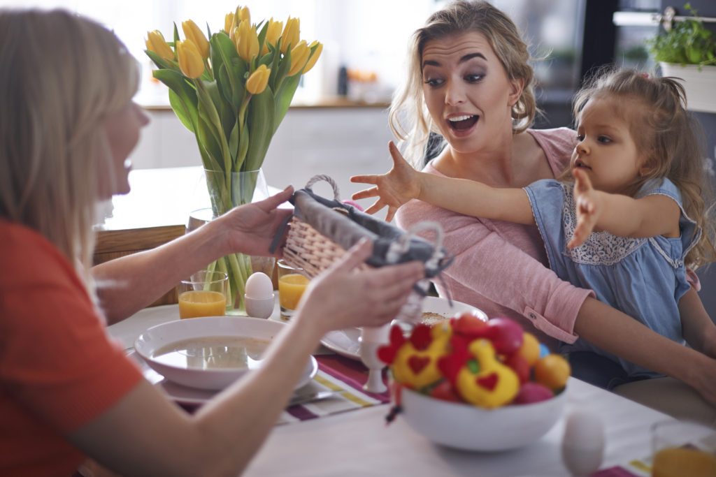 giving-gifts-at-easter